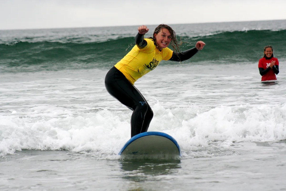 surfing lessons tofino