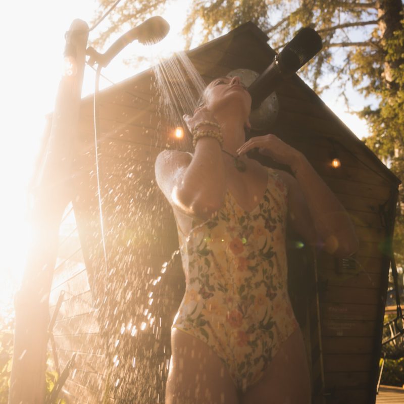 a statue of a person